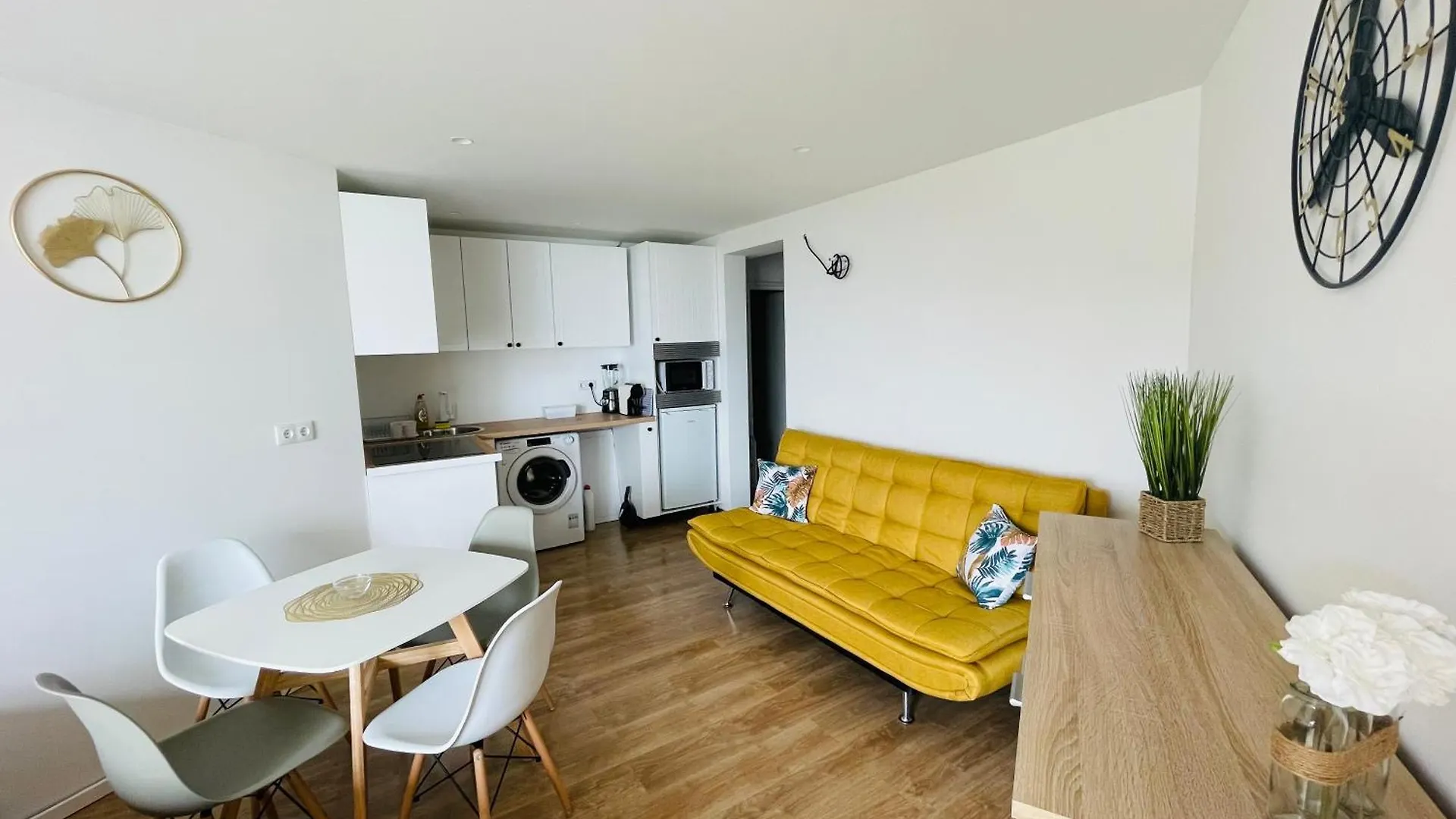 Center Marina View Yellow Studio Funchal  Apartment